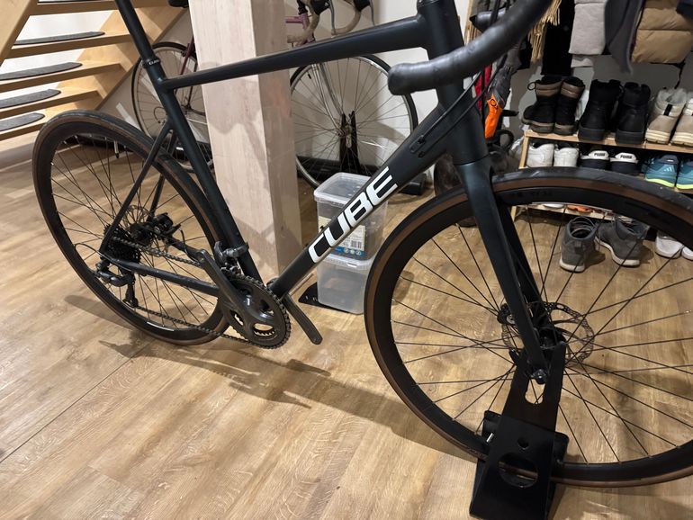 Used CUBE ATTAIN 2022 2022 Road & Gravel — image 4 of 8