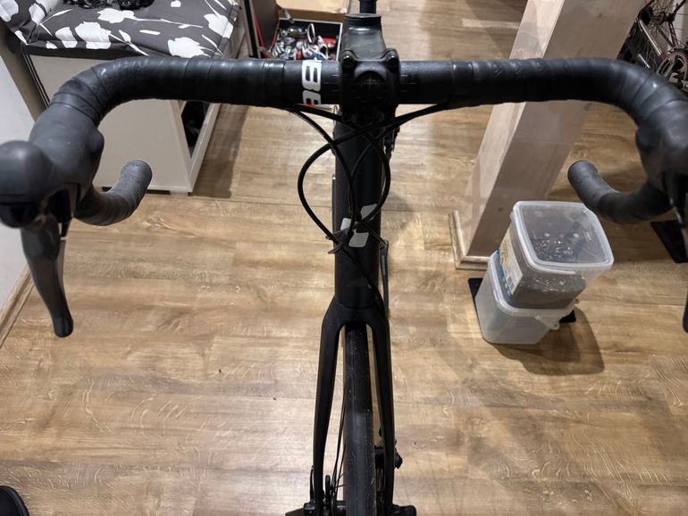 Used CUBE ATTAIN 2022 2022 Road & Gravel — image 3 of 8
