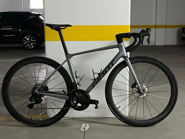 Used Giant Tcr Shimano Ultegra Di2 2026 Road & Gravel, Light Gray — image 1 of 8