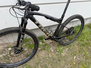 Tweedehands Trek Supercaliber Shimano XTR 2023 Mountainbike — afbeelding 1 van 4