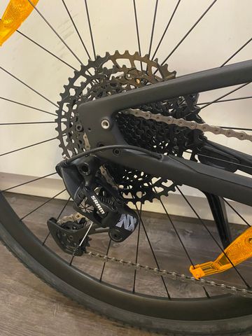 Specialized Sirrus X SRAM NX Eagle 2025 Road & Gravel usato, Nero — immagine 2 di 6