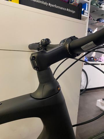 Specialized Sirrus X SRAM NX Eagle 2025 Road & Gravel usato, Nero — immagine 5 di 6