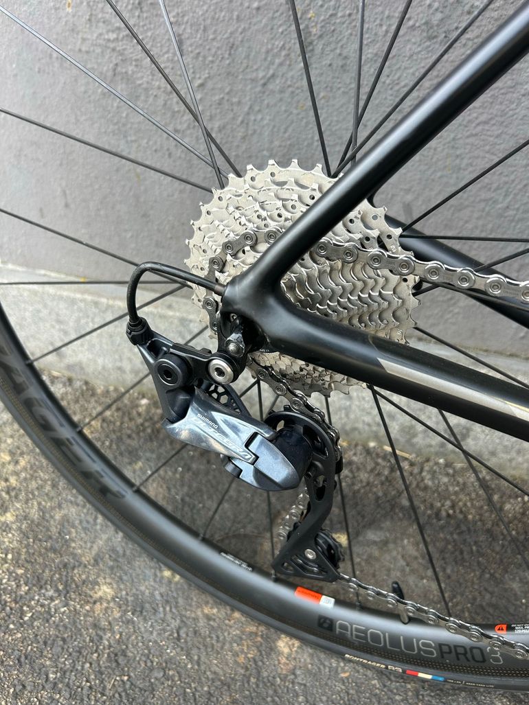 Used Trek Émonda SL 6 2020 2020 Road & Gravel, Light Gray — image 3 of 9