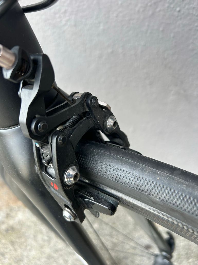 Used Trek Émonda SL 6 2020 2020 Road & Gravel, Light Gray — image 7 of 9