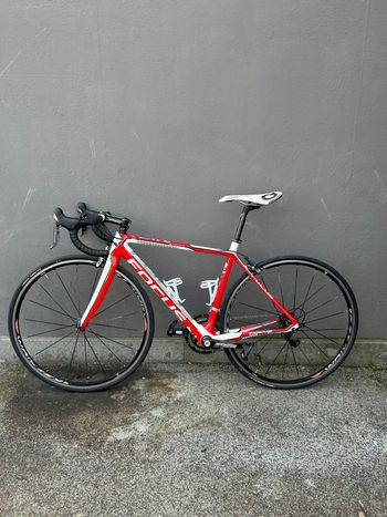 Used Focus IZALCO RACE AL Sora 2018 2018 Road & Gravel, Red — image 2 of 10
