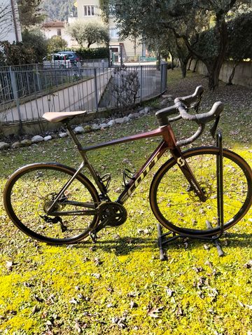 Used Scott Addict 30 2022 2022 Road & Gravel, Red — image 10 of 10