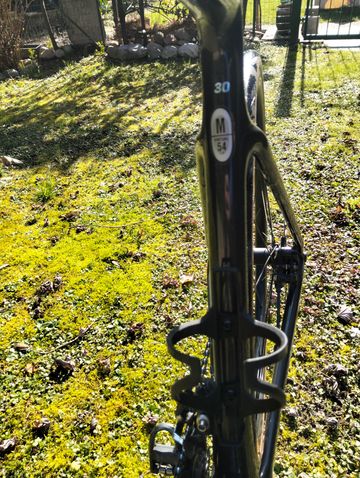 Used Scott Addict 30 2022 2022 Road & Gravel, Red — image 4 of 10