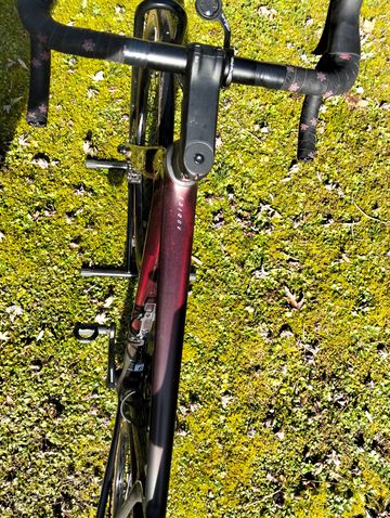 Used Scott Addict 30 2022 2022 Road & Gravel, Red — image 9 of 10