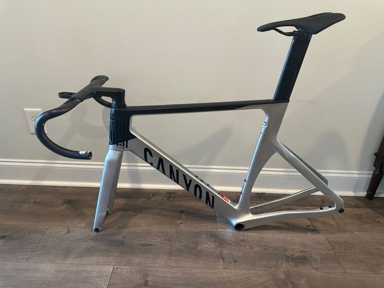 Used Canyon Aeroad CF SLX 8 AXS SPEED 2025 Frameset 2025 Road & Gravel, Light Gray — image 10 of 11
