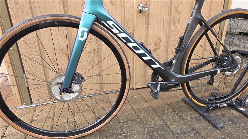 Used Scott Foil 30 2021 2021 Road & Gravel, Green — image 2 of 7