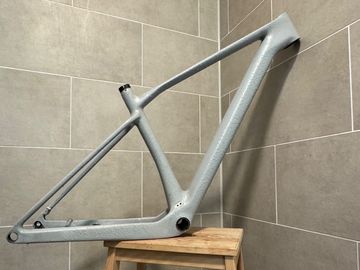 Brugt Custom Full Carbon MTB - Frame Only - Hand-painted Frameset 2025 Mountainbike — billede 4 af 4