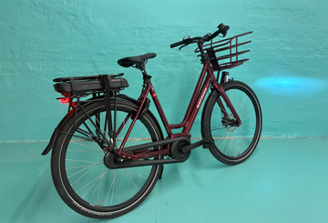 Used Batavus Capri E-Go 2024 Urban, Red — image 3 of 6