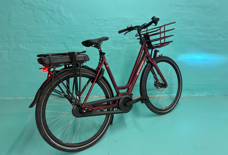 Used Batavus Capri E-Go 2024 Urban, Red — image 3 of 6