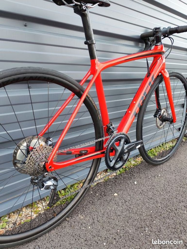 Used Trek Émonda SL 6 Disc 2020 2020 Road & Gravel — image 1 of 2