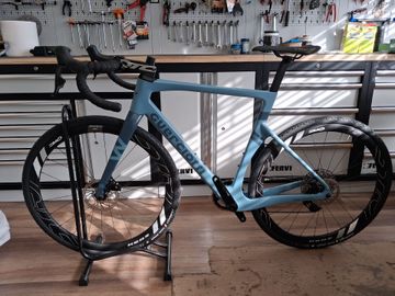 Used Guerciotti Escape SRAM Rival eTap AXS 2026 Road & Gravel, Blue — image 2 of 6