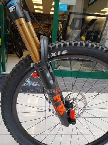 Brugt Ghost PATH RIOT FULL PARTY 2024 Mountainbike — billede 7 af 7