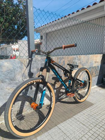 Specialized, Specialized Edition