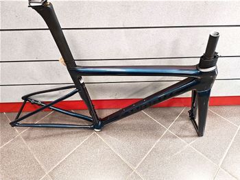 Used Specialized Tarmac Frameset 2025 Road & Gravel — image 4 of 5