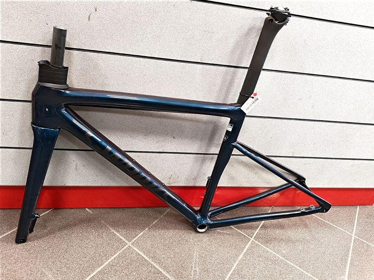 Used Specialized Tarmac Frameset 2025 Road & Gravel — image 5 of 5