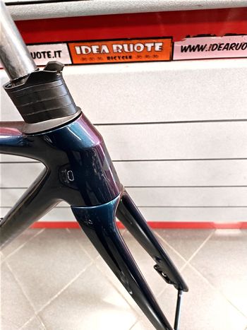 Used Specialized Tarmac Frameset 2025 Road & Gravel — image 2 of 5