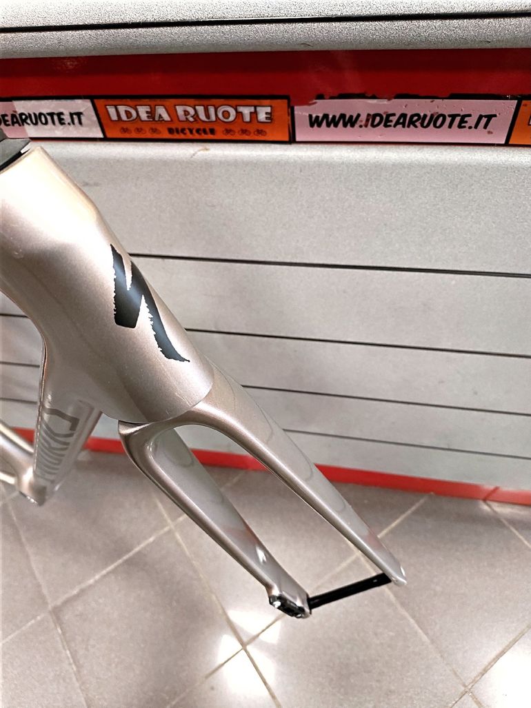 Used Specialized Tarmac Frameset 2025 Road & Gravel — image 2 of 6