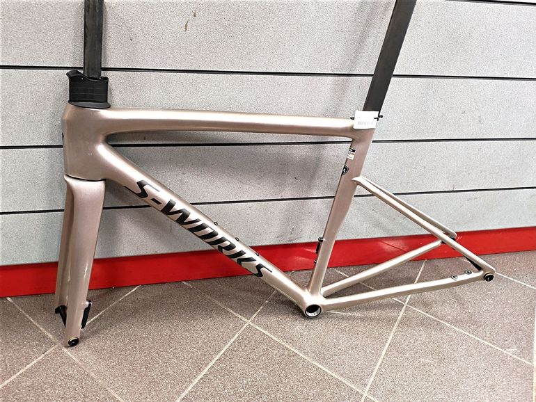 Used Specialized Tarmac Frameset 2025 Road & Gravel — image 6 of 6