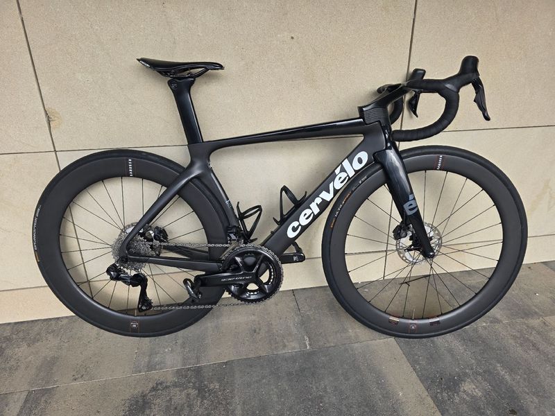 Used Cervelo S5 Custom Shimano Dura Ace Di2 2022 Road & Gravel, Black — image 1 of 4