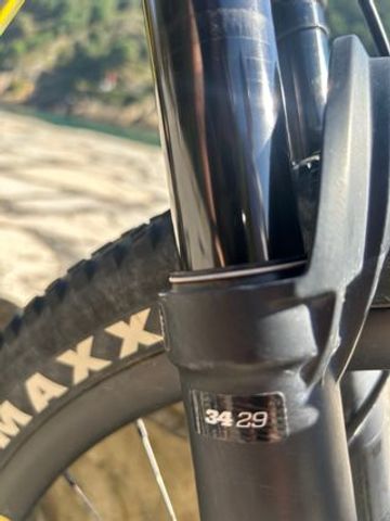 Brugt Scott Spark RC Team Issue 2024 Mountainbike — billede 8 af 18