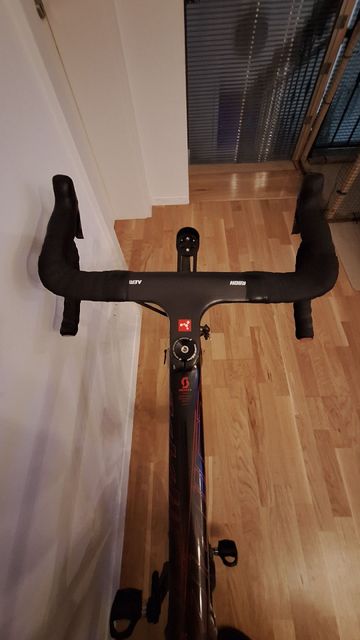 Used Scott Addict SRAM Red eTap 2015 Road & Gravel, Black — image 3 of 14