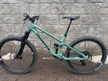 Used Transition Smuggler Carbon XO AXS 2025 2025 Mountainbike, Green, 29 — image 2 of 11