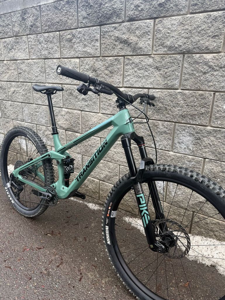 Used Transition Smuggler Carbon XO AXS 2025 2025 Mountainbike, Green, 29 — image 5 of 11