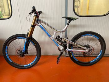 Santa Cruz, V10 Other SRAM