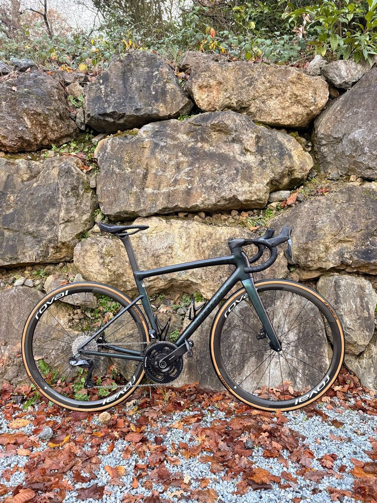 Used Specialized Tarmac Shimano Ultegra Di2 2024 Road & Gravel, Black — image 1 of 3