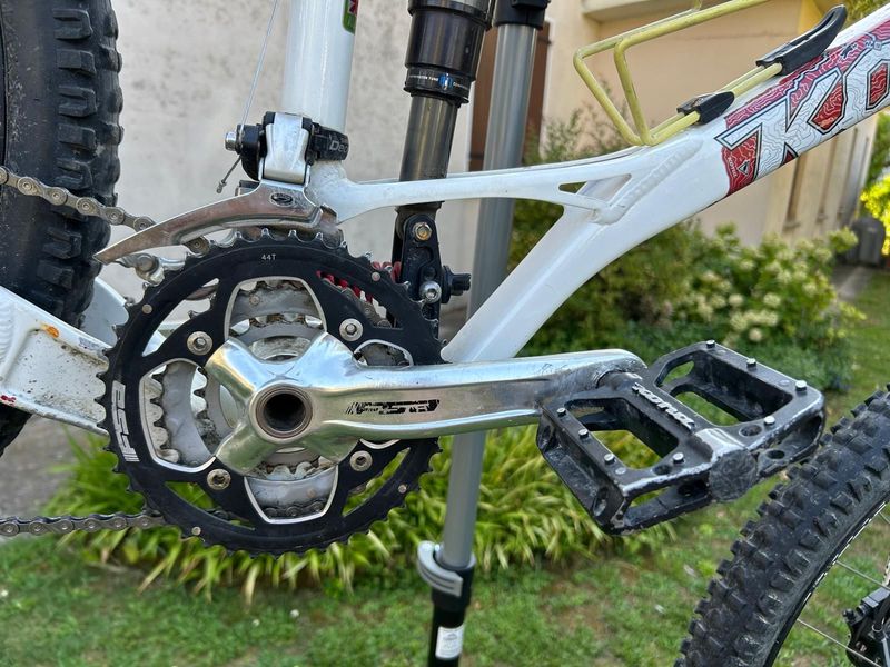 Used Kona Clump 7005 2009 Mountainbike, Red, 26 — image 13 of 15