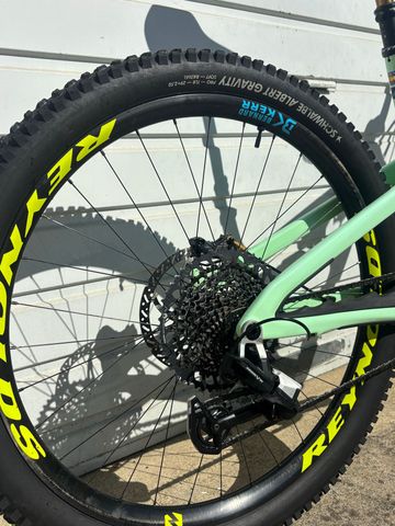 Used Yeti SB160 Other SRAM 2025 Mountainbike, Green, 29 — image 8 of 30