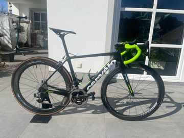Used Cervélo R5 eTAP 2018 2018 Road & Gravel, Black — image 1 of 12