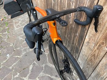 Used Trek Émonda SL 7 Disc AXS 2022 2022 Road & Gravel — image 7 of 10
