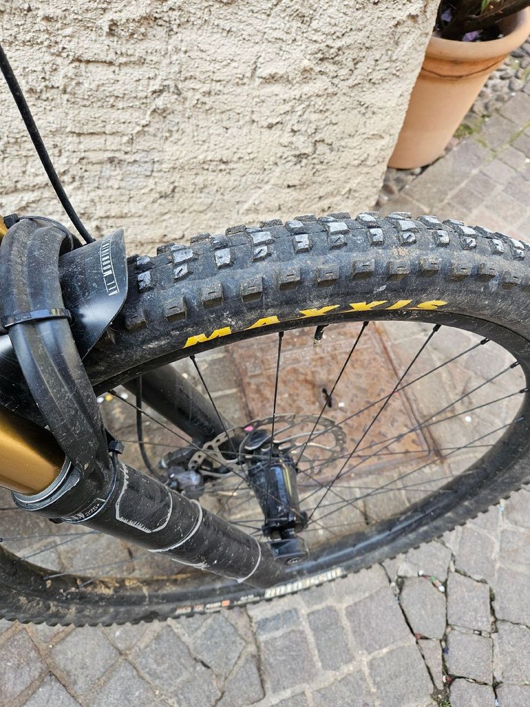 Used Orbea RISE M20 20mph 2023 2023 Mountainbike — image 8 of 9