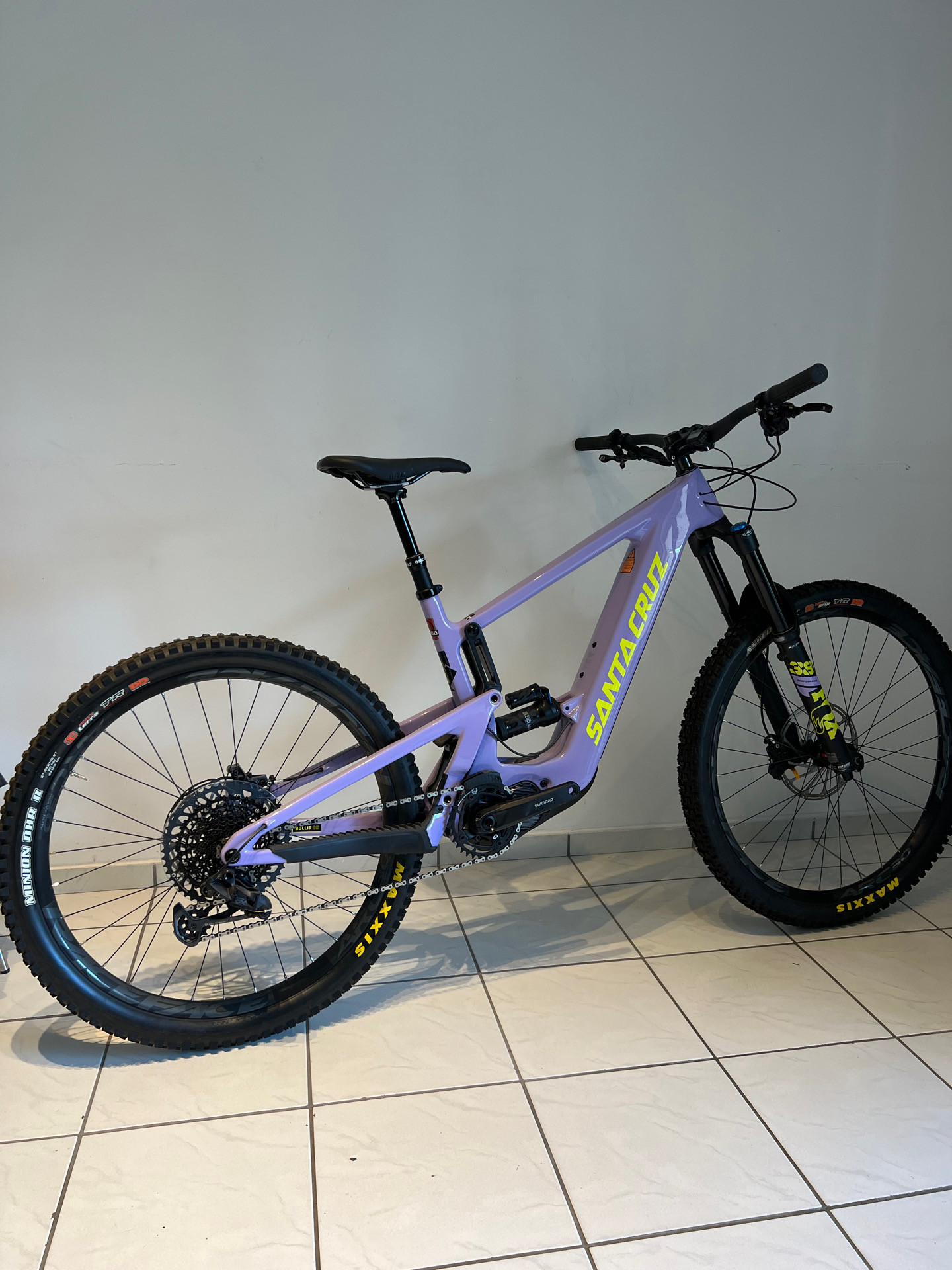 Santa Cruz Bullit S Carbon CC MX used in L buycycle