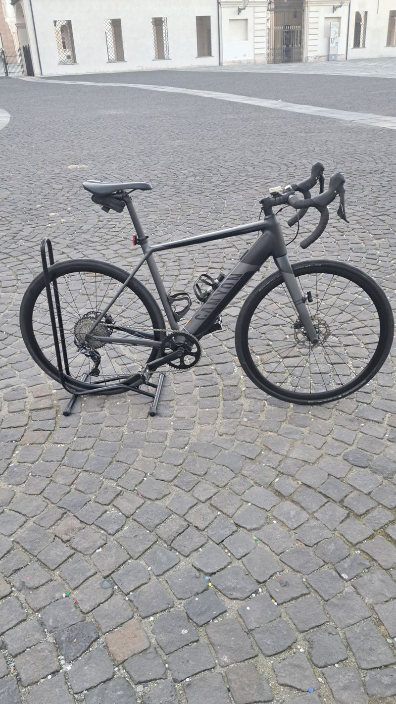Used Canyon Endurace:ON 2020 Road & Gravel