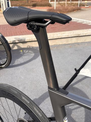 Used Merida Reacto Shimano Dura Ace Di2 2025 Road & Gravel, Light Gray — image 6 of 6