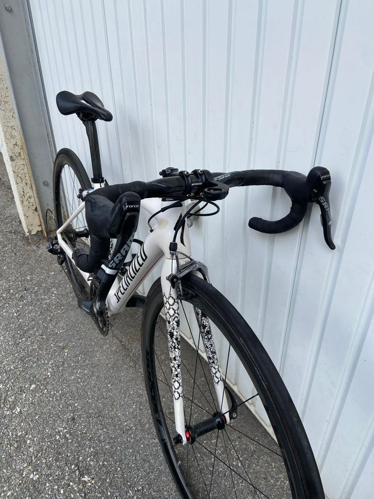 Used Specialized Amira SRAM Force 2016 Road & Gravel — image 2 of 4