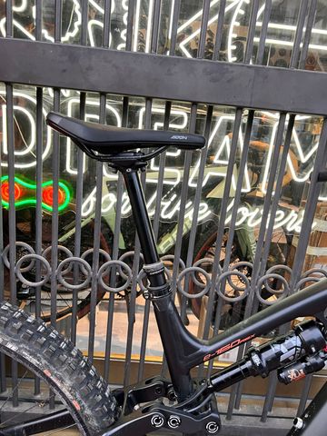 Gebrauchtes White Custom SRAM GX Eagle AXS 2025 Mountainbike, Schwarz — Bild 2 von 15