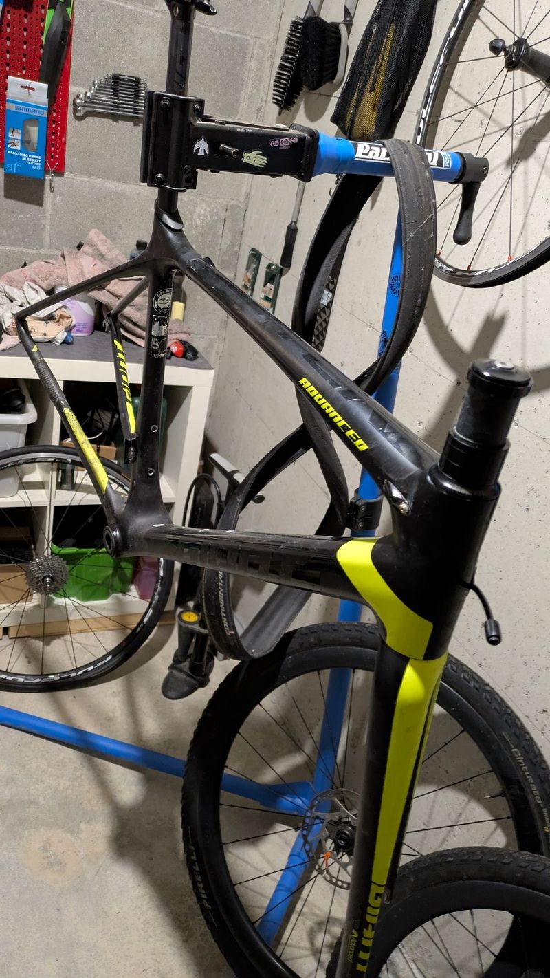 Used Giant TCR Advanced Pro 1 2017 Frameset 2017 Road & Gravel, Black — image 1 of 3