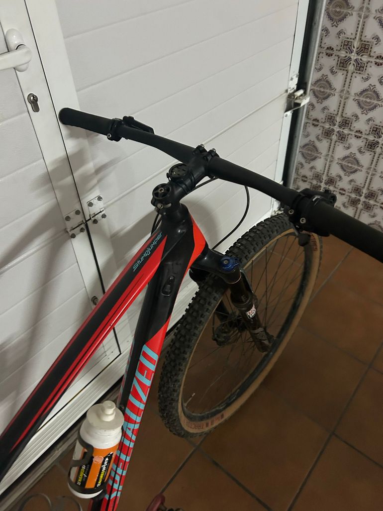 Used Specialized Epic SRAM GX Eagle 2018 Mountainbike, Red — image 6 of 9
