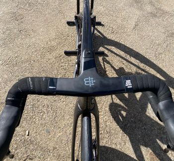 Factor Ostro Shimano Ultegra Di2 2025 Road & Gravel de segunda mano, Negro — imagen 6 de 13