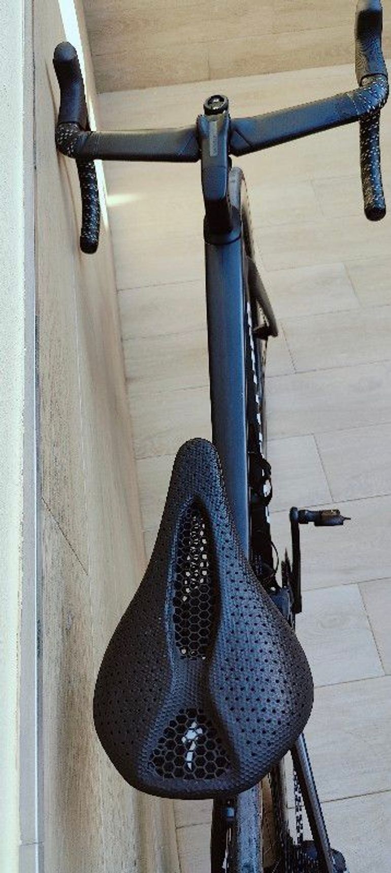 Used Tarmac SL7 Specialized Tarmac SL7 2022 Road & Gravel, Black — image 5 of 10