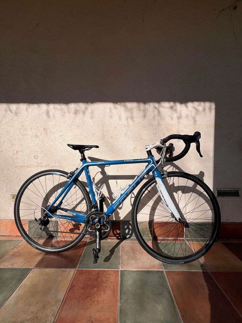 Used Focus Cayo Shimano 105 2016 Road & Gravel — image 1 of 17
