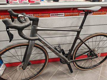 Scott Addict 20 2024 2024 Road & Gravel d'occasion — image 7 sur 10