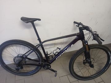 Gebrauchtes Orbea ALMA M PRO 2022 2022 Mountainbike, Schwarz, 29 — Bild 1 von 9